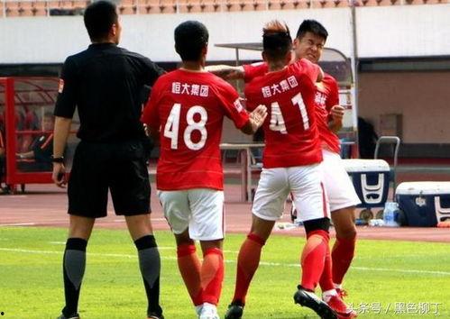 新疆队球员爆料新闻视频,揭秘球队内部风云与幕后故事 第1张 新疆队球员爆料新闻视频,揭秘球队内部风云与幕后故事 第1张